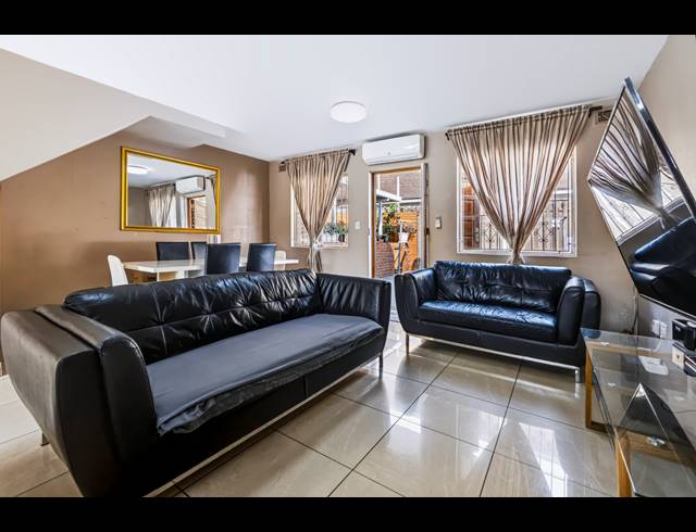 3 BEDROOM DUPLEX FOR SALE IN AUSTERVILLE